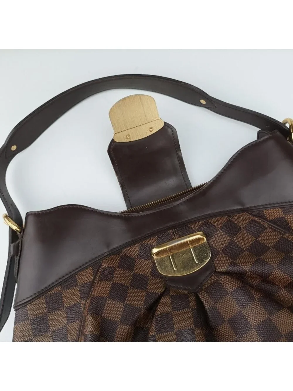 Louis Vuitton this authentic
